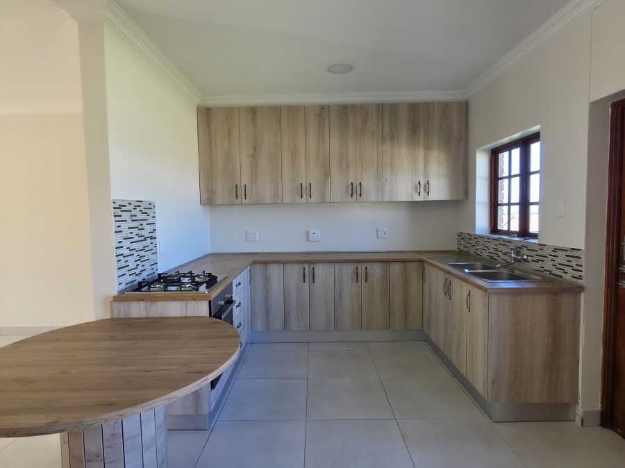 3 Bedroom Property for Sale in Wavecrest Eastern Cape